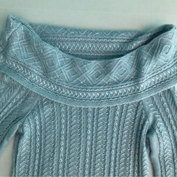 ⭐️NEW⭐️White House Black Market (WHBM) Off-The-Shoulder Cable Knit Sweater Blue - Picture 10 of 13